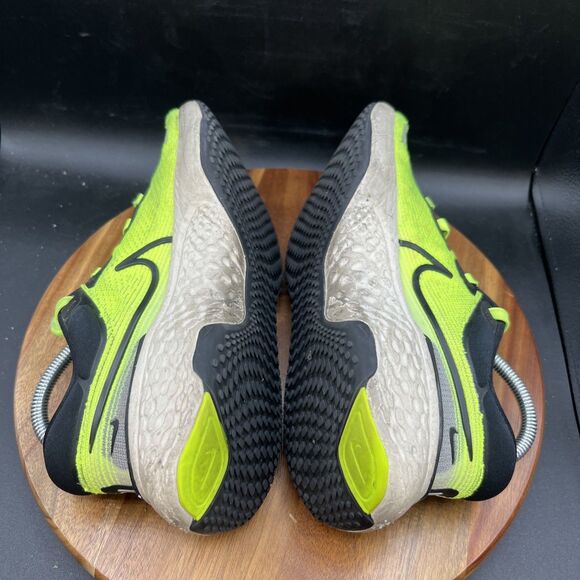 Nike Men’s Size 7.5 ZoomX Invincible Run Flyknit Volt-CT2228-700 Shoes Yellow main image 6